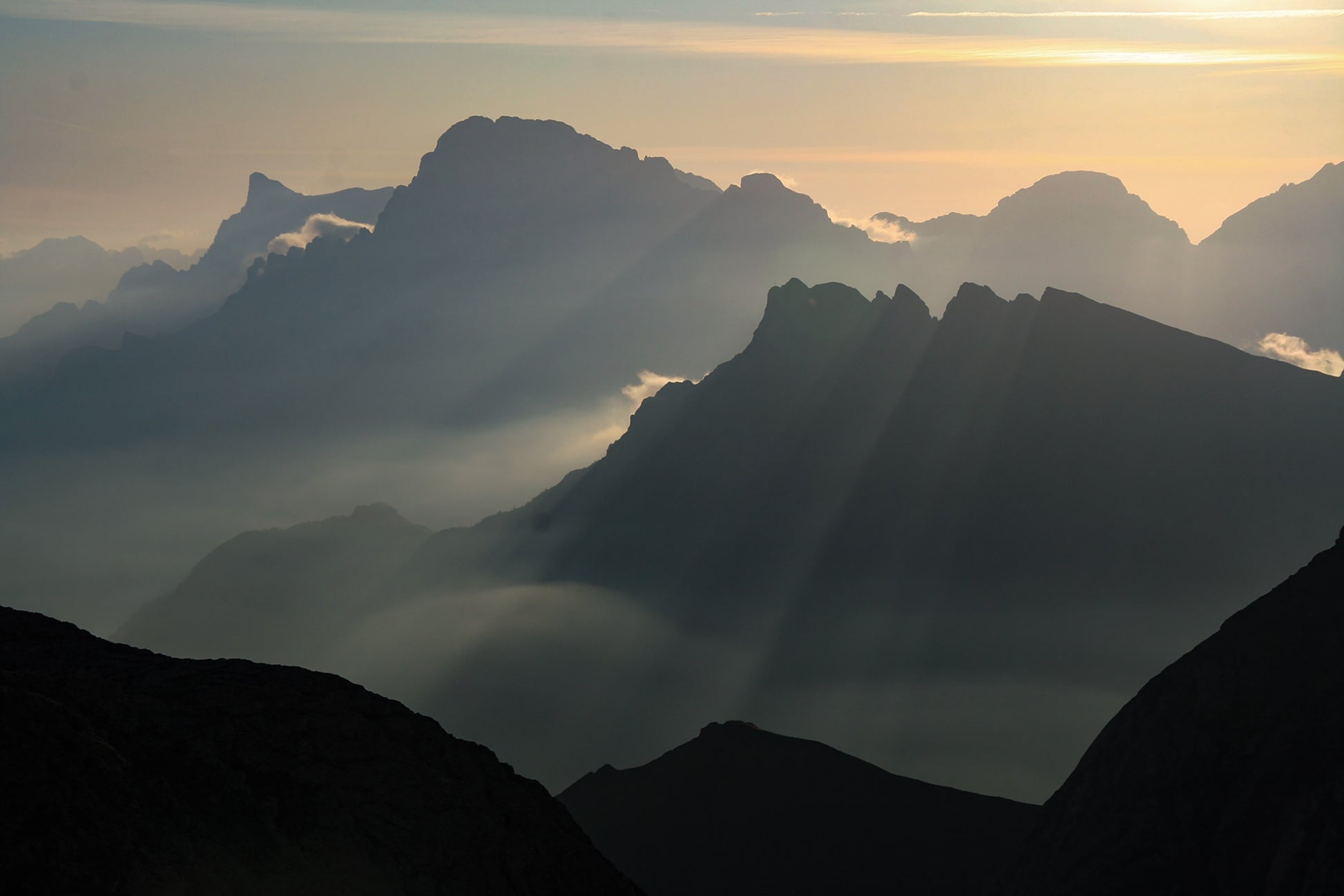 Alta Via 2 Trekking in the Dolomites Guide Book | Backountry Books