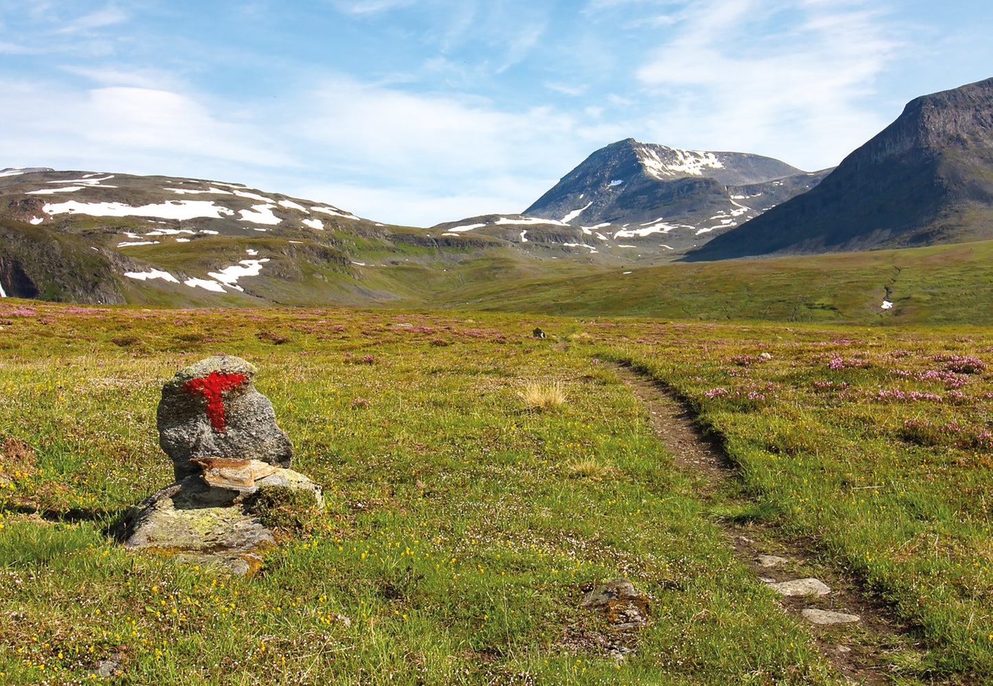 Hiking in Norway - North | Trekking above the Arctic Circle: Lofoten Islands, Narvik, Ofotfjorden, Troms and Finnmarksvidda