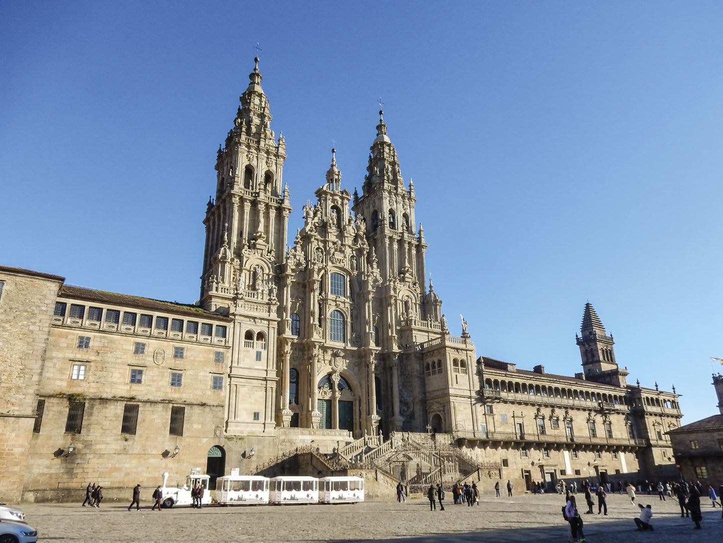 The Camino del Norte and Camino Primitivo | To Santiago de Compostela and Finisterre from Irun or Oviedo
